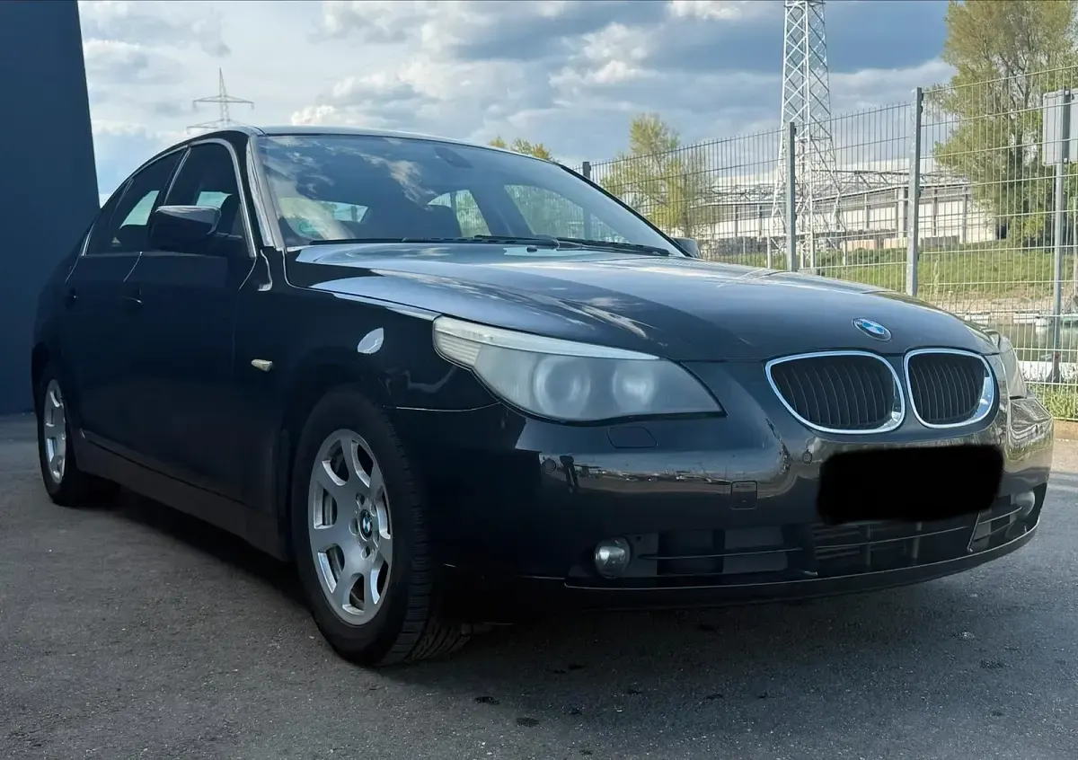 Gebraucht BMW 520 163 PS (119 kW) 2007 Schwarz Limousine