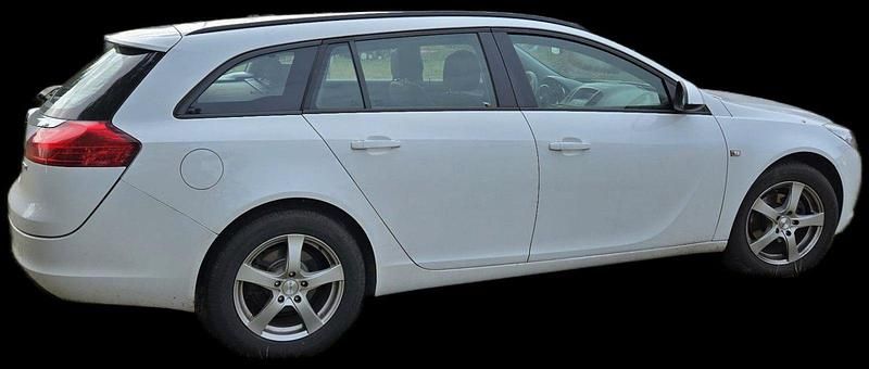 Gebraucht Opel Insignia Edition 110 PS (80 kW) 2012 Weiß Kombi