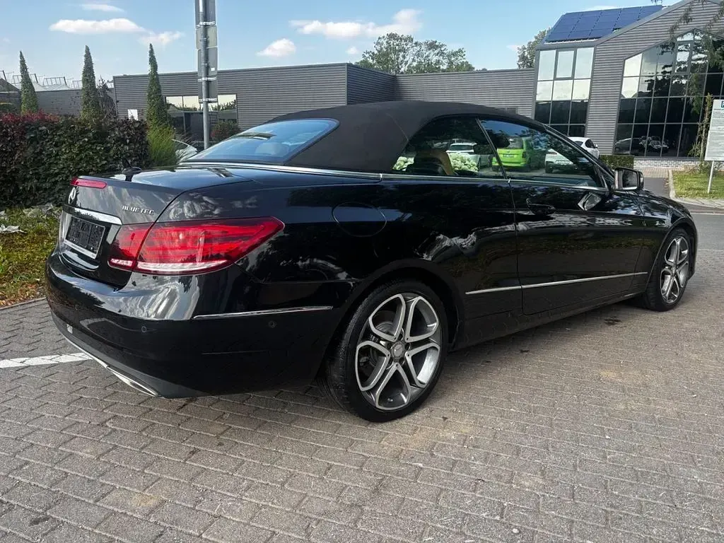 Gebraucht Mercedes E350 258 PS (189 kW) 2015 Schwarz Cabrio