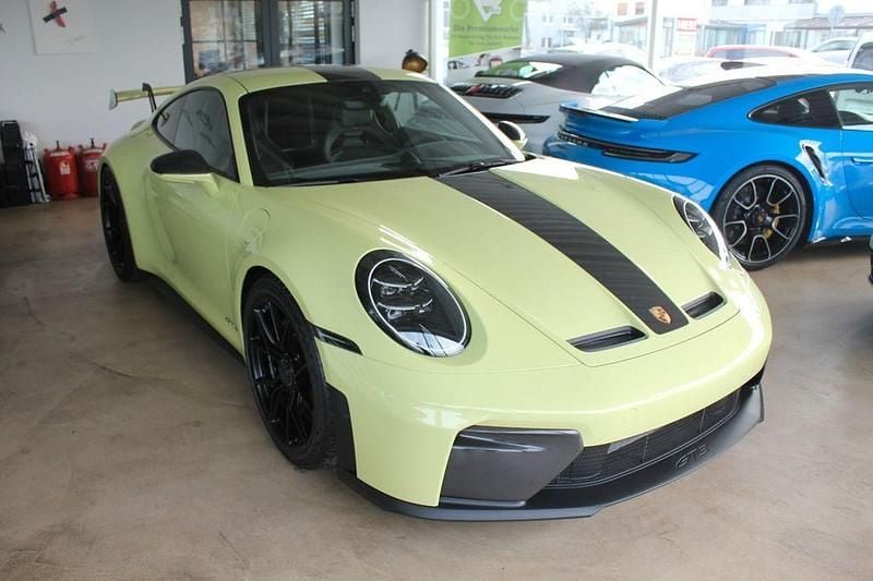 Ny Porsche 992 510 HK (375 kW) 2025 Gul