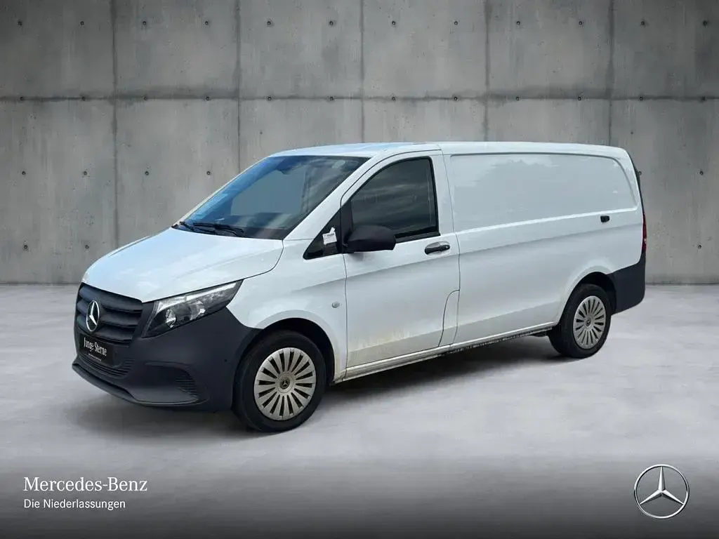 Gebraucht Mercedes Vito 163 PS (119 kW) 2024 Weiß Van