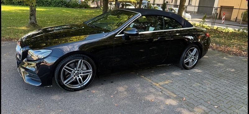 Gebraucht Mercedes E220 AMG line 194 PS (142 kW) 2018 Schwarz Cabrio