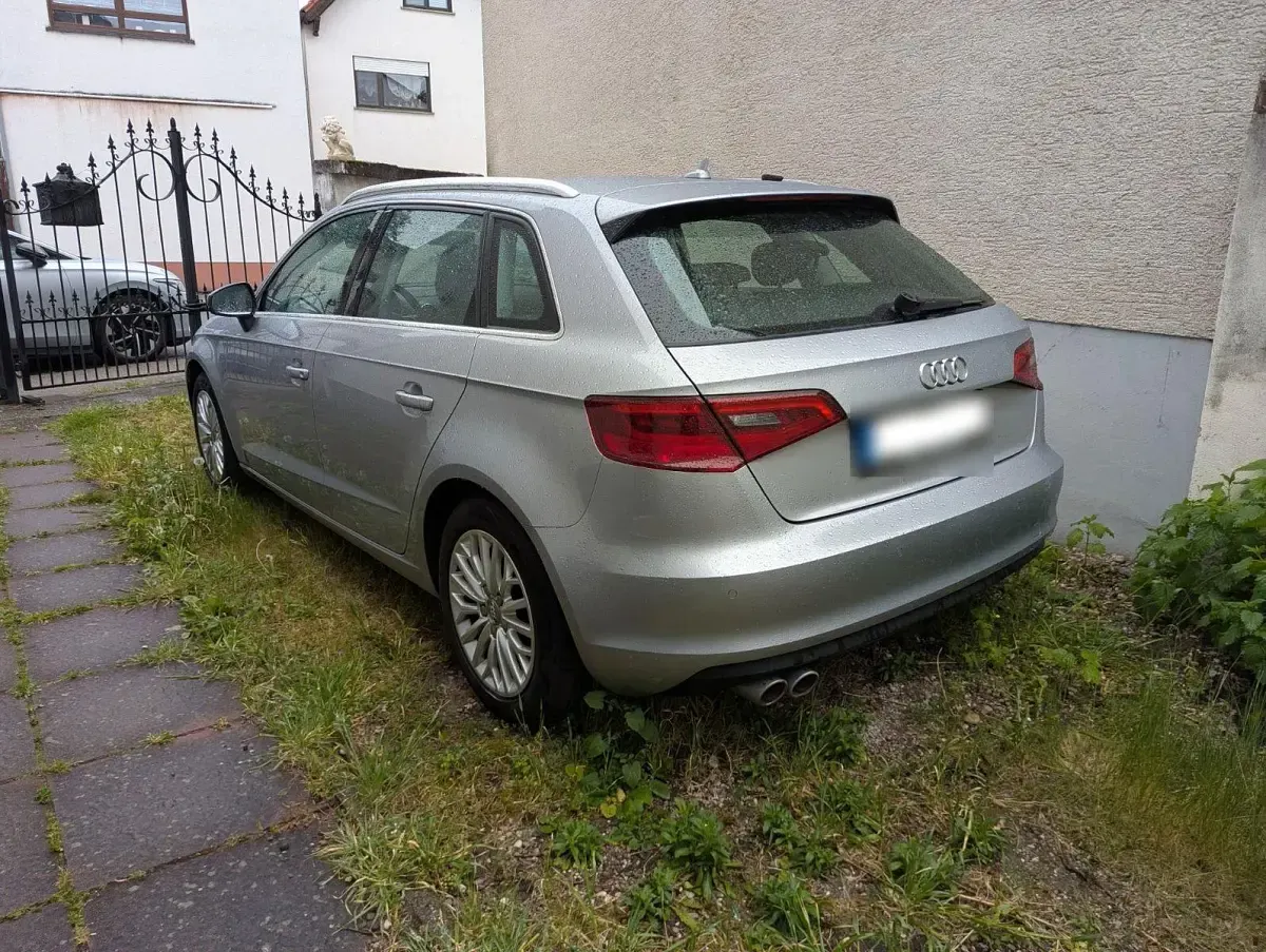 Gebraucht Audi A3 Ambiente 150 PS (110 kW) 2016 Silber Limousine