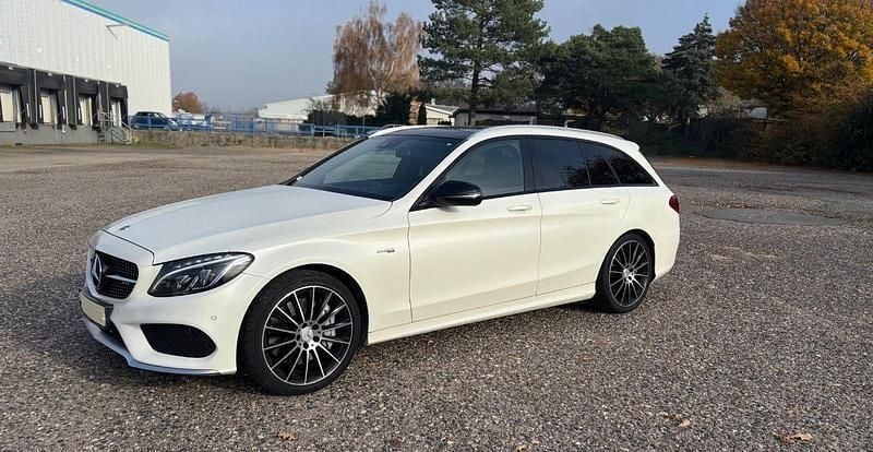 Weiß Gebraucht 2018 Mercedes C43 AMG AMG Kombi | 29.999 € (Superpreis) - Bild 1/4