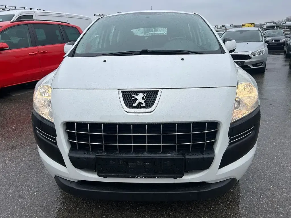 Gebraucht Peugeot 3008 Access 114 PS (83 kW) 2013 Weiß Kombi