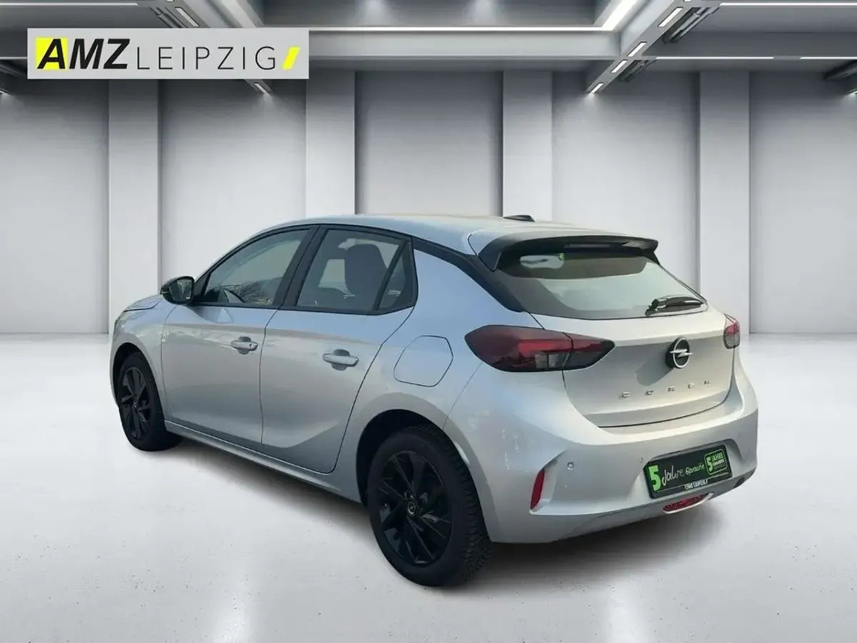 Gebraucht Opel Corsa 75 PS (55 kW) 2023 Grau/typ aussenverkleidung met Kleinwagen