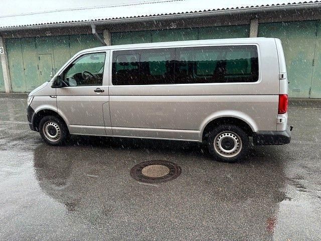 Gebraucht VW Transporter 150 PS (110 kW) 2020 Silber Van