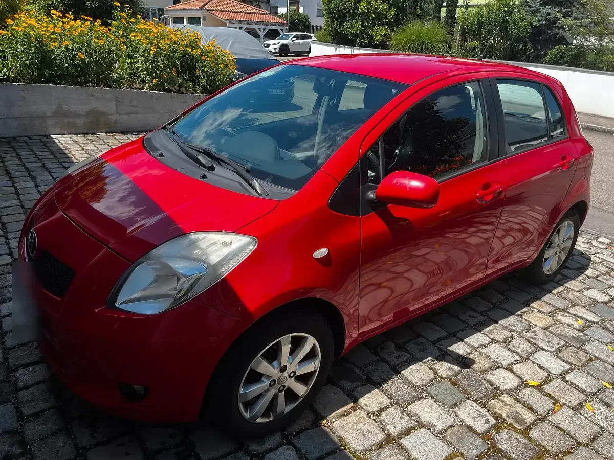 Gebraucht Toyota Yaris 87 PS (63 kW) 2008 Rot Kleinwagen