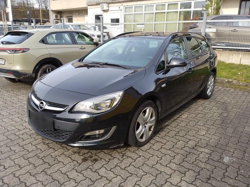 Gebraucht Opel Astra 140 PS (102 kW) 2013 Schwarz Kombi