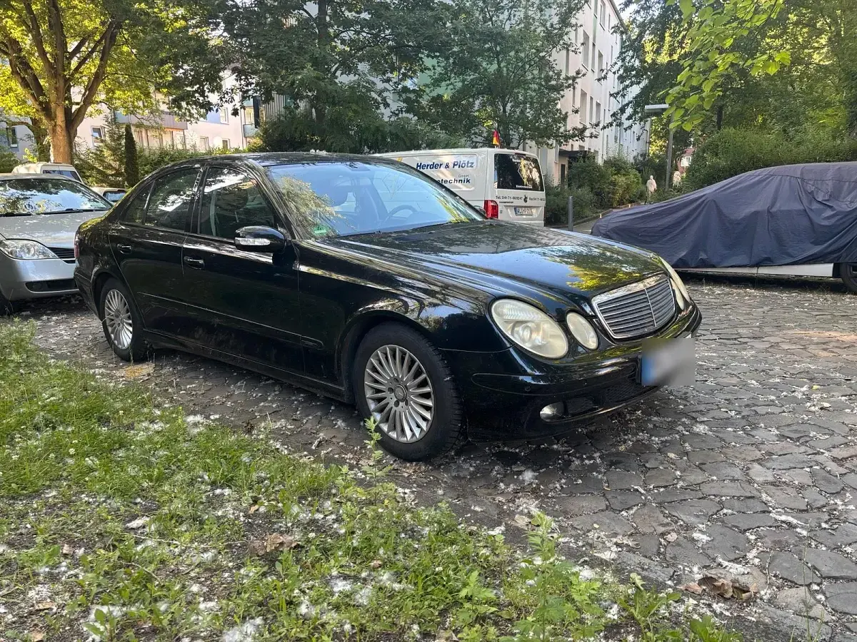 Gebraucht Mercedes E200 163 PS (119 kW) 2005 Schwarz Limousine