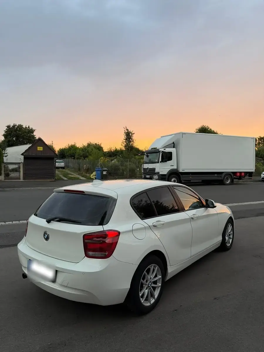 Gebraucht BMW 114 102 PS (75 kW) 2013 Weiß Kleinwagen