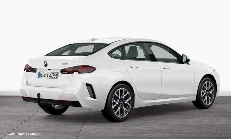Gebraucht BMW 220 156 PS (114 kW) 2025 Weiß Coupé