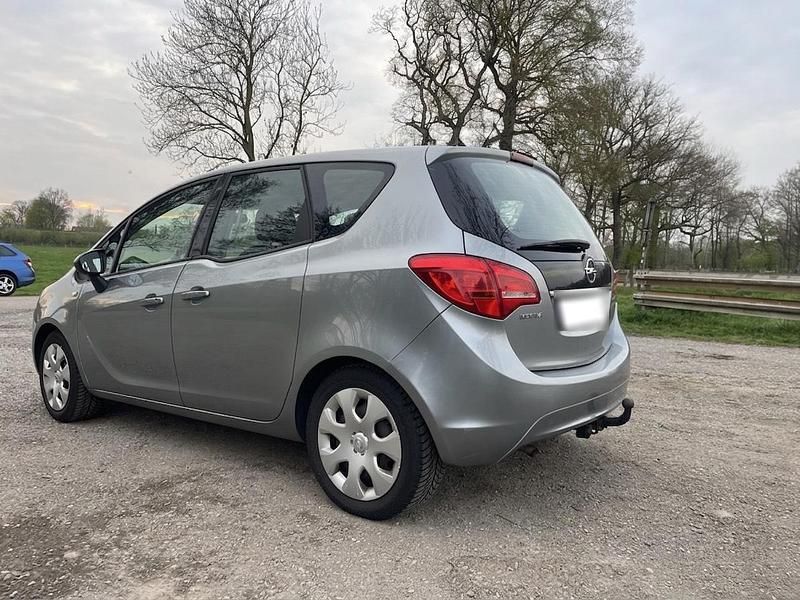 Second-hand Opel Meriva 101 CP (74 kW) 2012 Gri Monovolum