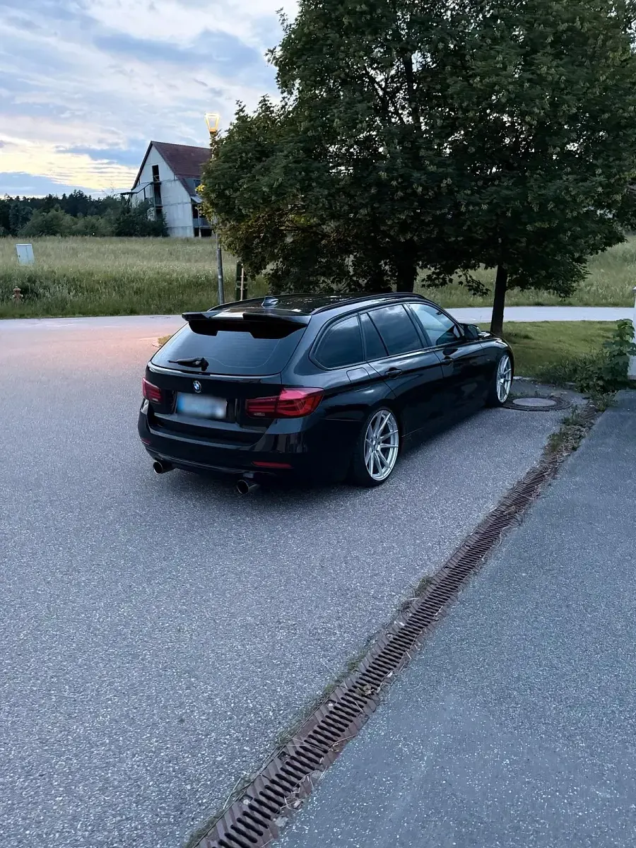 Gebraucht BMW 328 Sport Line 245 PS (180 kW) 2013 Schwarz Kombi
