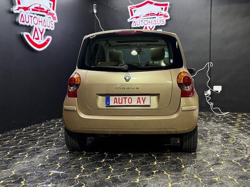 Gebraucht Renault Modus Initiale 111 PS (81 kW) 2006 Braun Van / Kleinbus