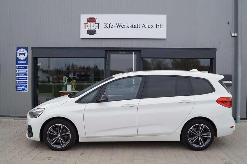 Gebraucht BMW 220 Sport Line 190 PS (139 kW) 2020 Weiß Van / Kleinbus