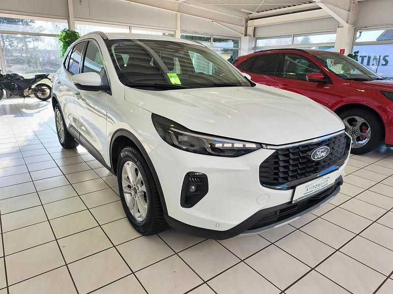 Gebraucht Ford Kuga Titanium 186 PS (136 kW) 2024 Frozen white SUV