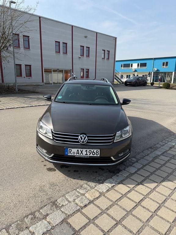 Gebraucht VW Passat Highline 177 PS (130 kW) 2014 Braun Kombi