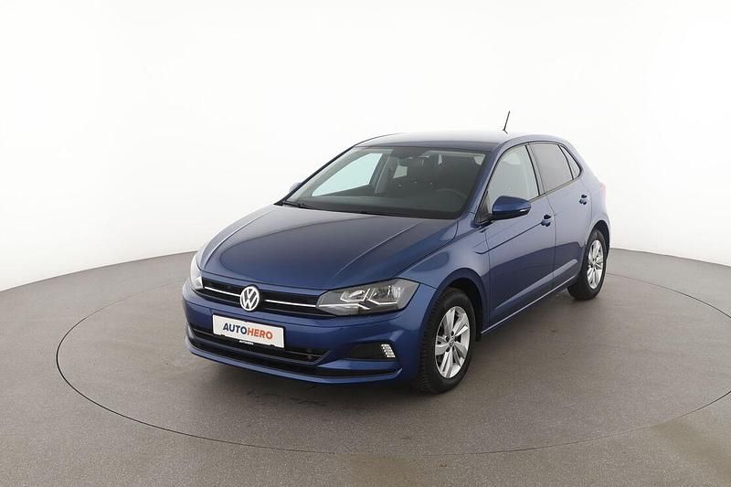 Blau Gebraucht 2018 VW Polo Comfortline Limousine | 16.390 € (Teuer) - Bild 1/3