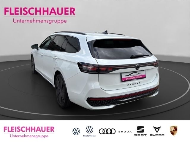 Gebraucht VW Passat R-line 150 PS (110 kW) 2024 Weiss Kombi