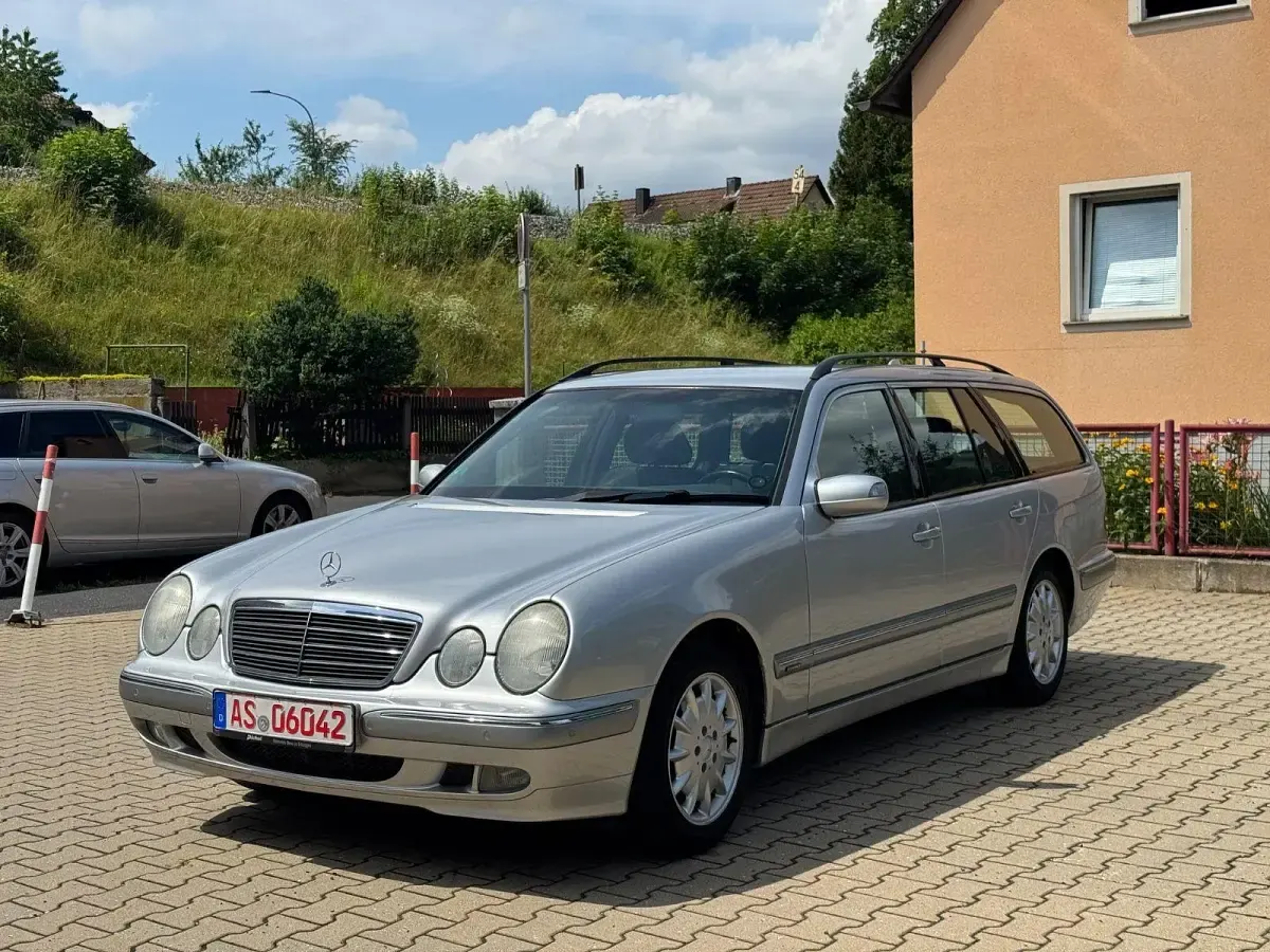 Gebraucht Mercedes E200 163 PS (119 kW) 2001 Kombi