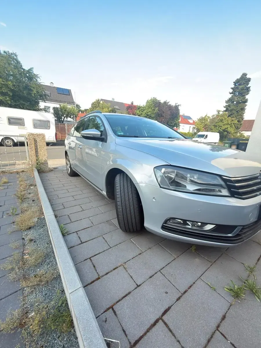 Gebraucht VW Passat 122 PS (89 kW) 2011 Silber Kombi