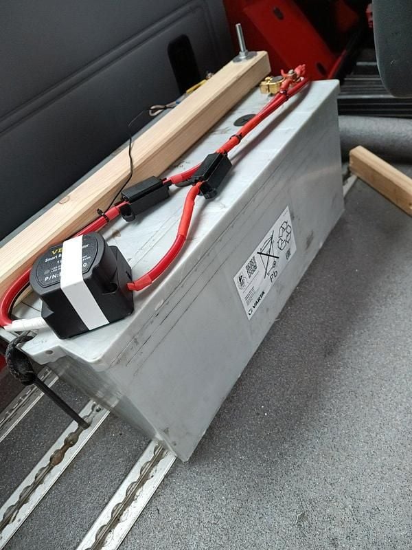 Gebraucht Ford Transit 100 PS (73 kW) 2013 Rot Van / Kleinbus