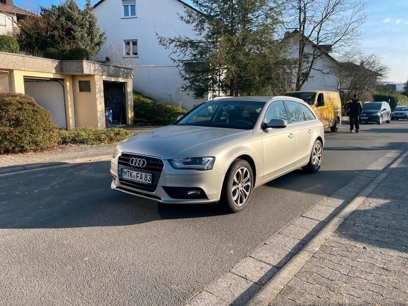 Gold Gebraucht 2013 Audi A4 Comfort Kombi | 10.000 € - Bild 1/4