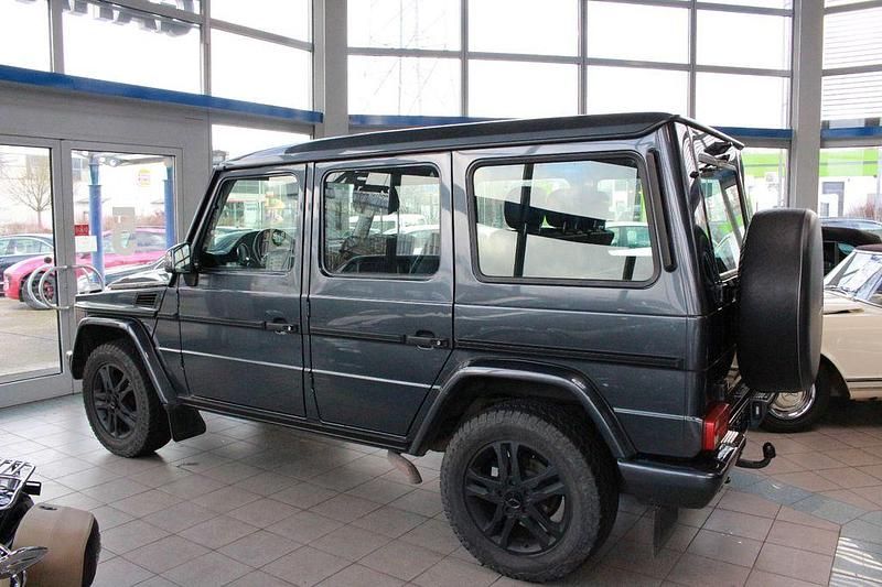 Gebraucht Mercedes G350 211 PS (155 kW) 2014 Tenoritgrau metallic SUV