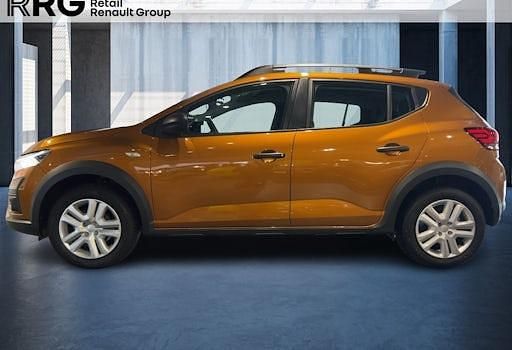 Gebraucht Dacia Sandero Essentiel 101 PS (74 kW) 2024 Orange Limousine