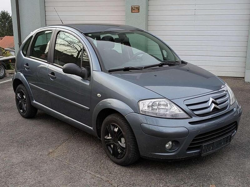 Grau Gebraucht 2006 Citroën C3 Comfort Limousine | 2.550 € (Fairer Preis) - Bild 1/4