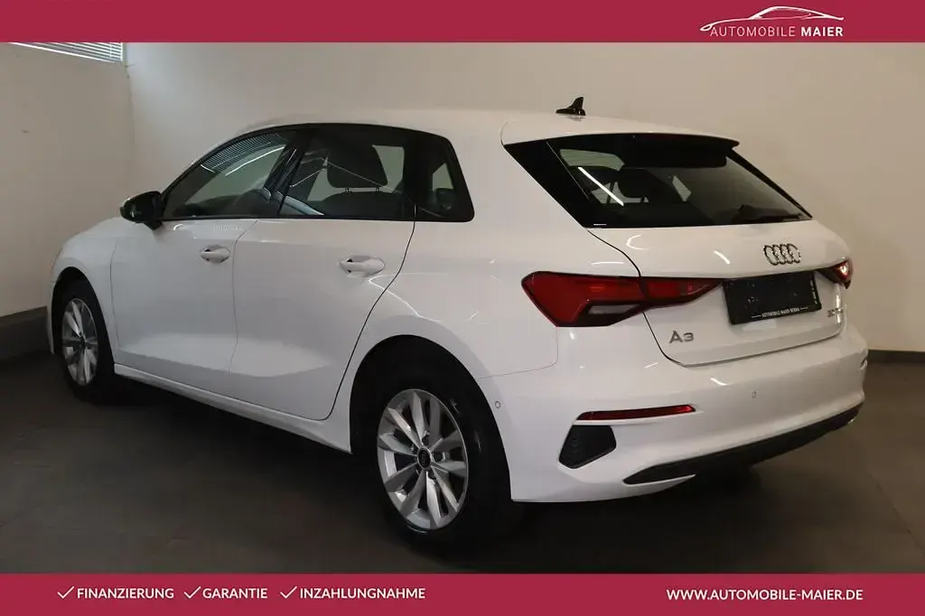 Gebraucht Audi A3 Basis 110 PS (80 kW) 2024 Ibisweiã Limousine