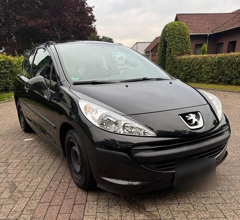 Schwarz Gebraucht 2009 Peugeot 207 Kleinwagen | 1.500 € (Guter Preis) - Bild 1/4