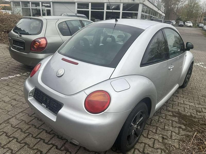 Gebraucht VW New Beetle 116 PS (85 kW) 1999 Silver arrow metallic Kleinwagen
