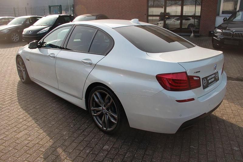 Gebraucht BMW M550 Performance 381 PS (280 kW) 2013 Weiß Limousine
