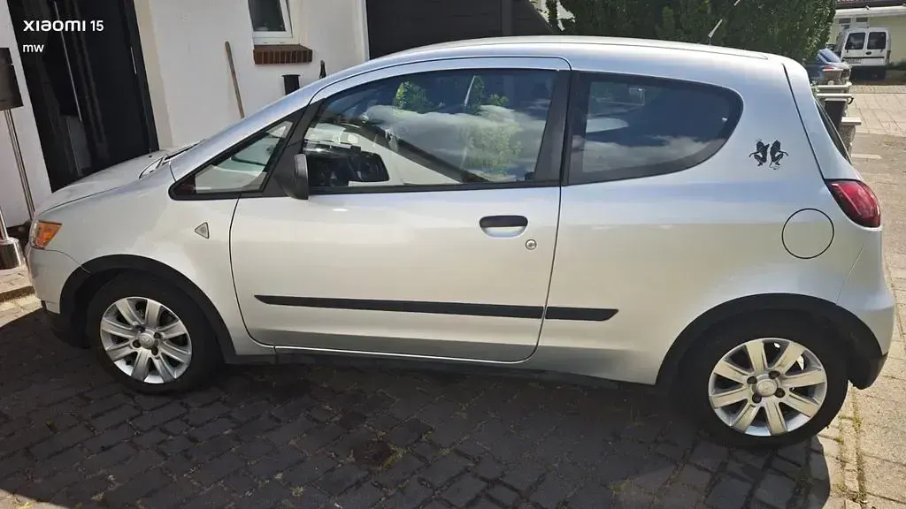 Gebraucht Mitsubishi Colt Edition 75 PS (55 kW) 2010 Silber Kleinwagen