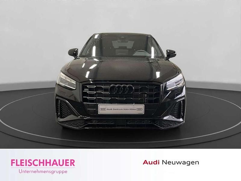 Neu Audi Q2 S-Line 150 PS (110 kW) 2025 Schwarz SUV