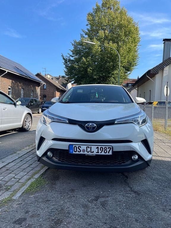 Second-hand Toyota C-HR Edition 122 CP (89 kW) 2017 Alb SUV