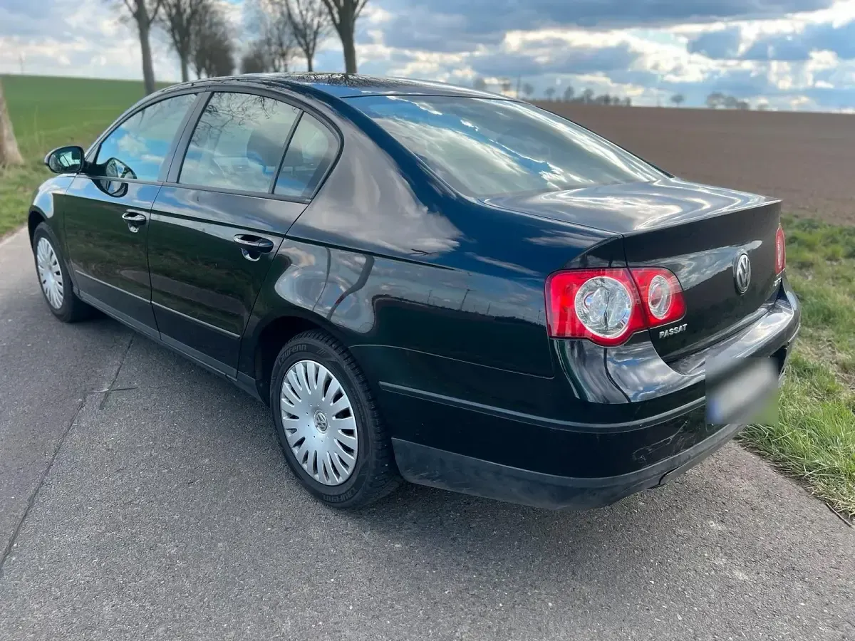 Gebraucht VW Passat 140 PS (102 kW) 2007 Schwarz Limousine