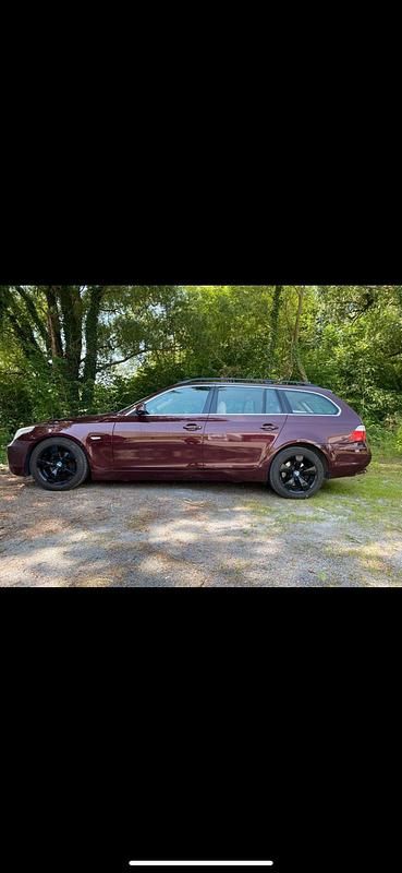 Gebraucht BMW 520 164 PS (120 kW) 2006 Rot Kombi