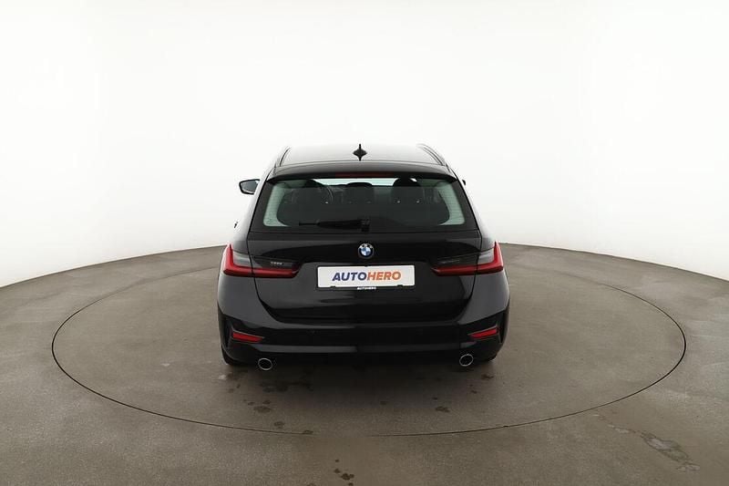 Gebraucht BMW 318 150 PS (110 kW) 2022 Schwarz Kombi