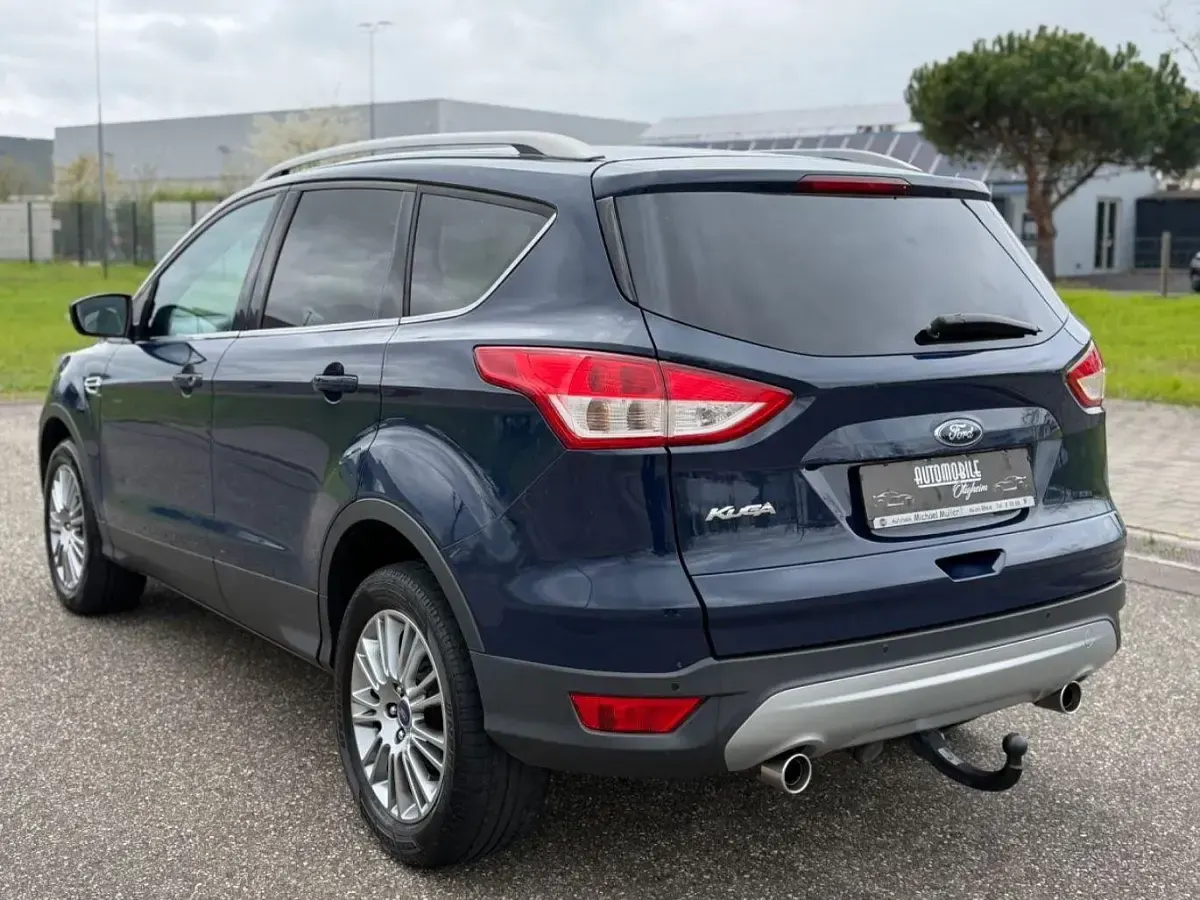 Używany Ford Kuga Titanium 140 KM (102 kW) 2014 Niebieski SUV