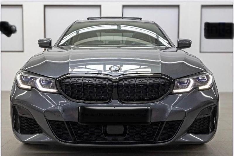 Grau Gebraucht 2021 BMW M340 M Sport Limousine | 37.800 € - Bild 1/4