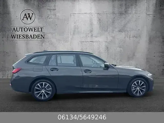 Gebraucht BMW 330e Advantage 184 PS (135 kW) 2020 Grau Kombi
