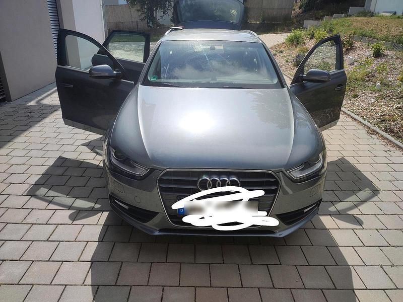 Gebraucht Audi A4 Comfort 150 PS (110 kW) 2013 Grau Kombi