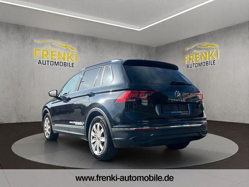 Gebraucht VW Tiguan Life 150 PS (110 kW) 2021 Schwarz SUV