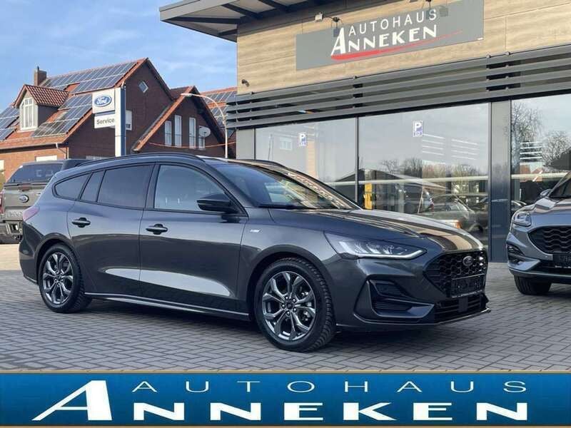 Magnetic grau metallic Gebraucht 2024 Ford Focus ST-Line Kombi | 21.950 € (Superpreis) - Bild 1/2