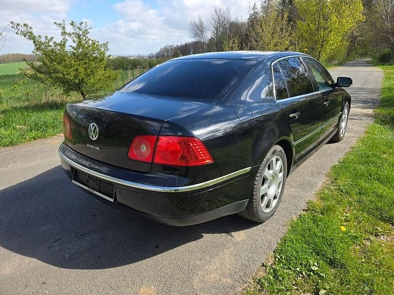 Second-hand VW Phaeton 224 CP (164 kW) 2006 Negru Berlinǎ
