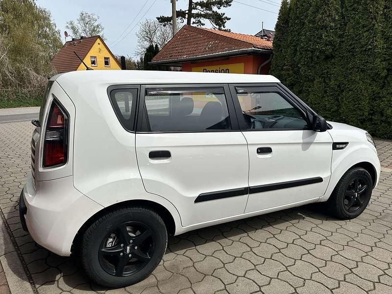 Gebraucht Kia Soul Attract 126 PS (92 kW) 2009 Schneeweiss SUV