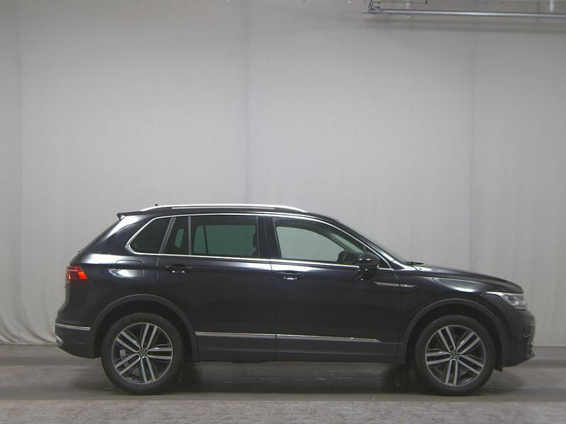 Schwarz Gebraucht 2022 VW Tiguan Elegance SUV | 21.980 € (Superpreis) - Bild 1/4